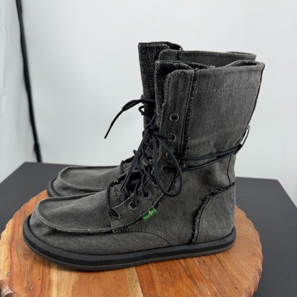 Sanuk Stevie Lace Up Canvas Boots Gray mid calf sz 9 - Picture 3 of 7
